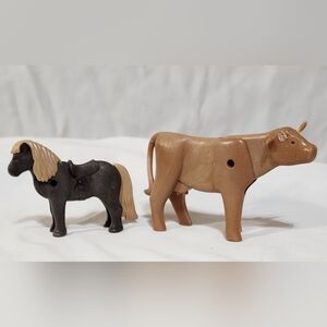 Source Unknown Brown Cow and Black Horse Farm Figures